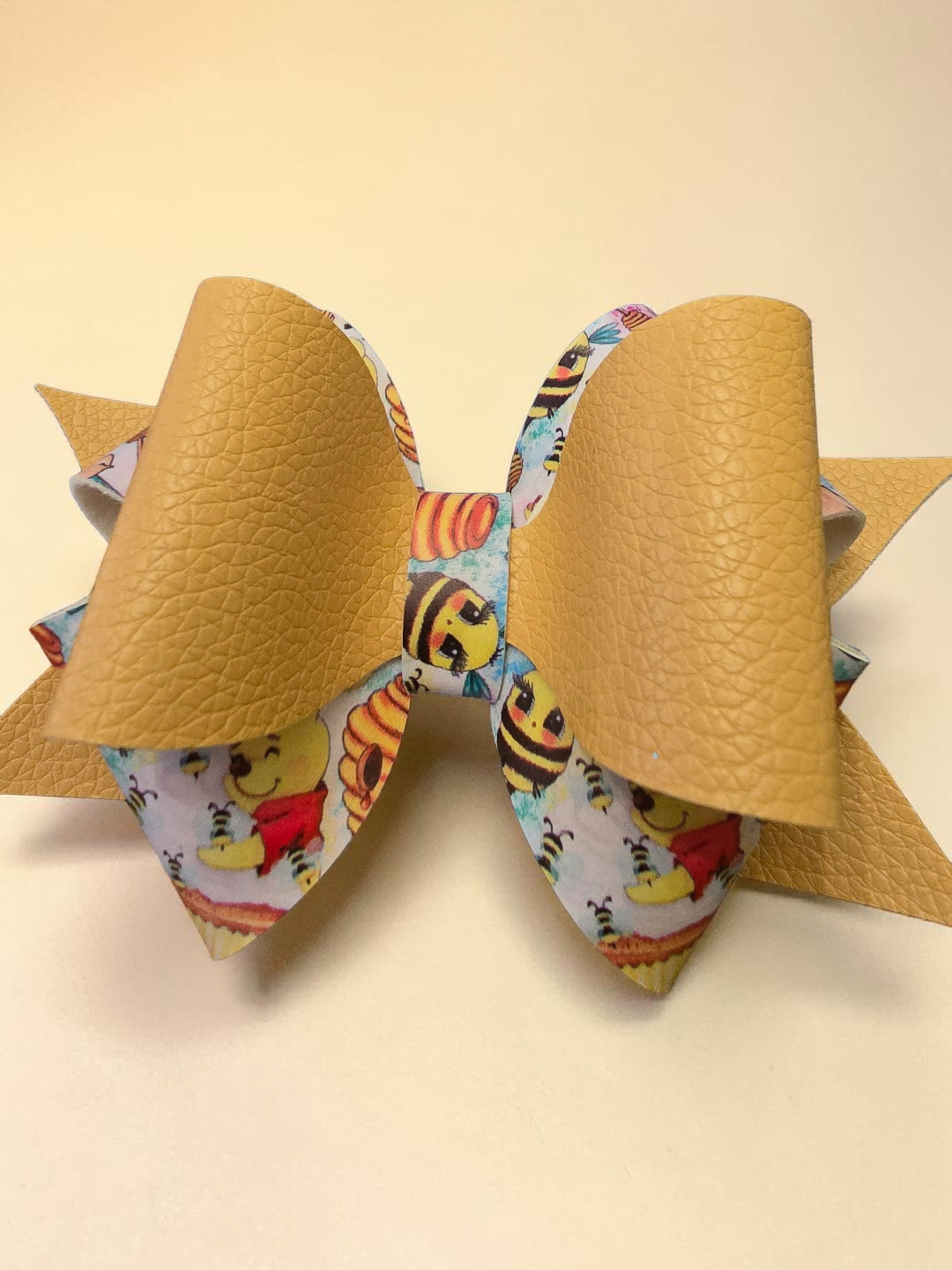 Honey Pot Single Hair Bow with Gold Bow